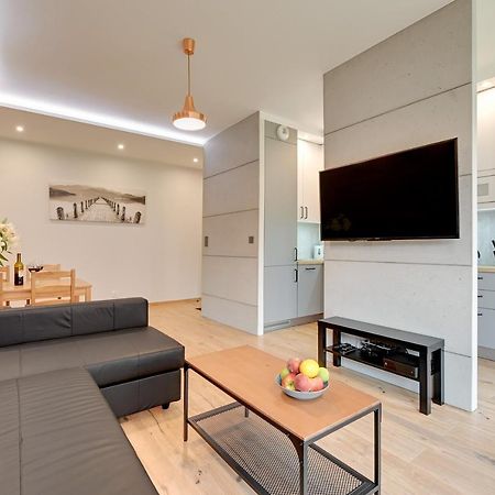 Central Apartment - Free Private Parking Gdańsk Eksteriør billede