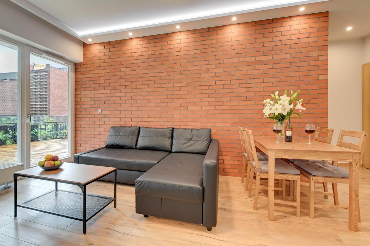 Central Apartment - Free Private Parking Gdańsk Eksteriør billede