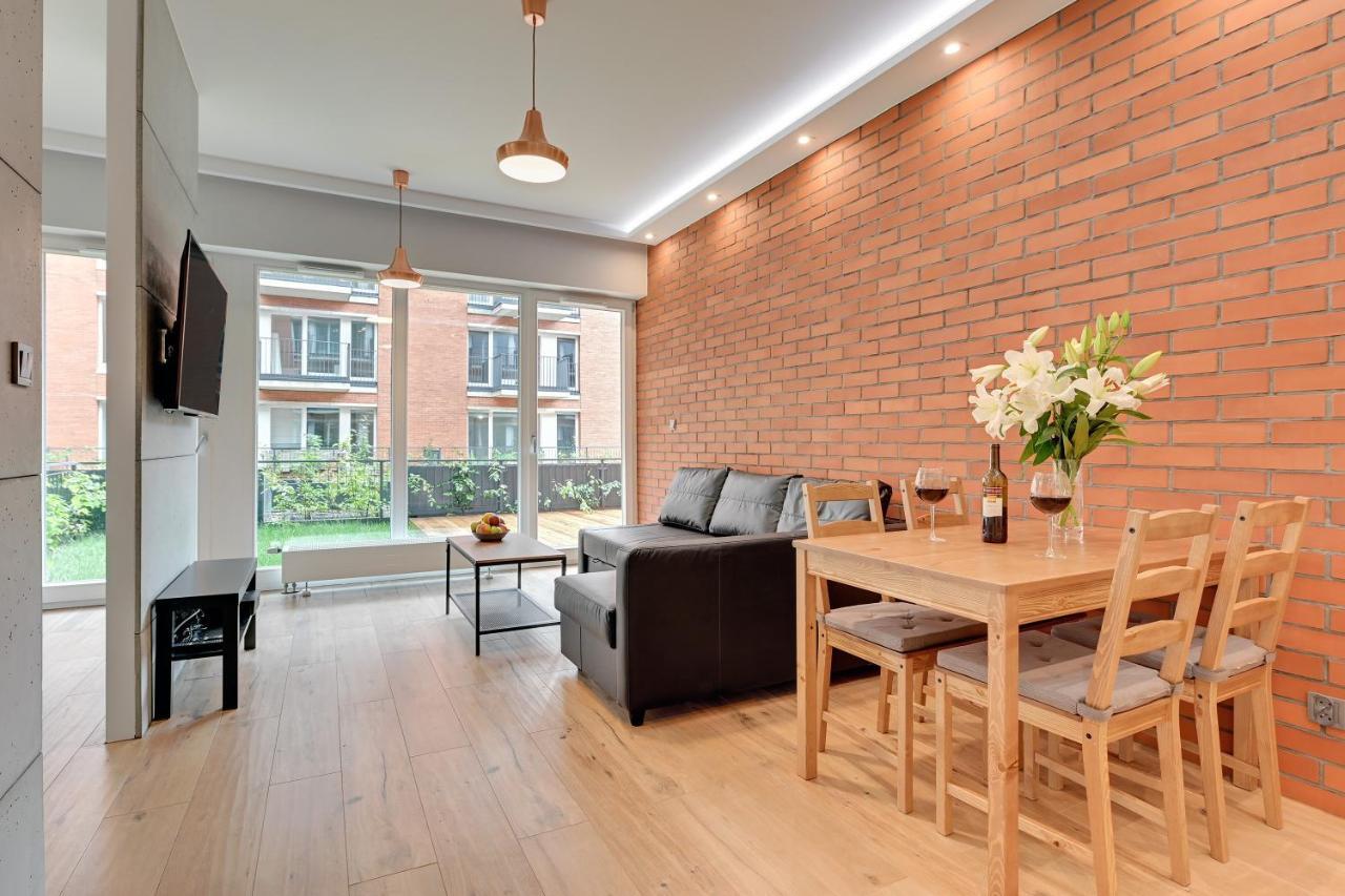 Central Apartment - Free Private Parking Gdańsk Eksteriør billede